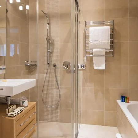 דירה Shalimar צרמט